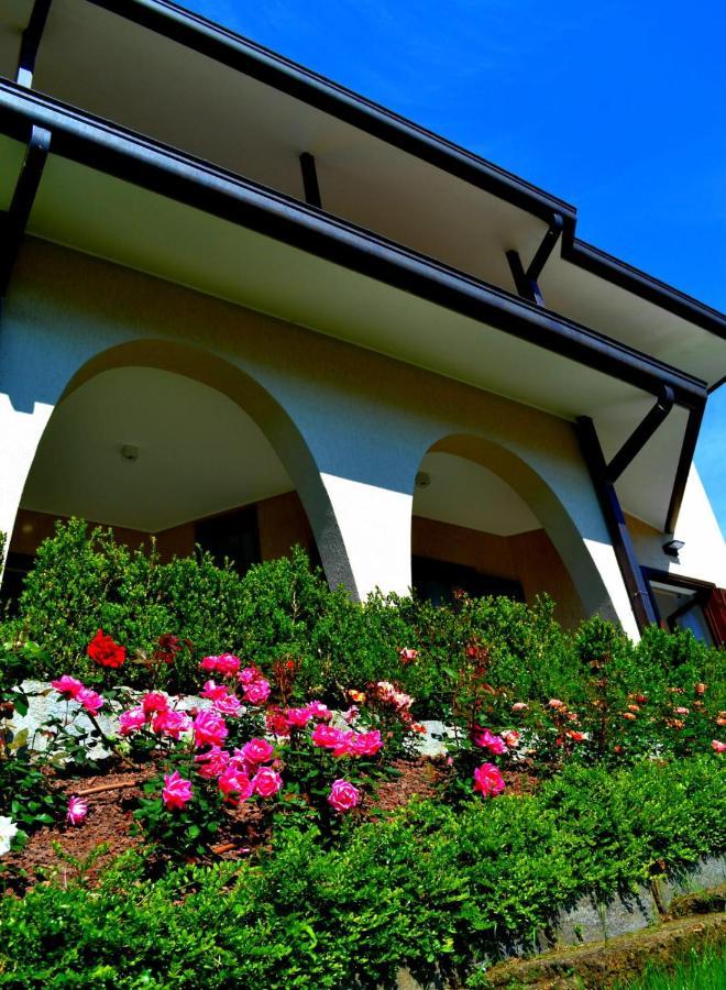 Le Grigne Guesthouse - The Garden Oliveto Lario Ngoại thất bức ảnh