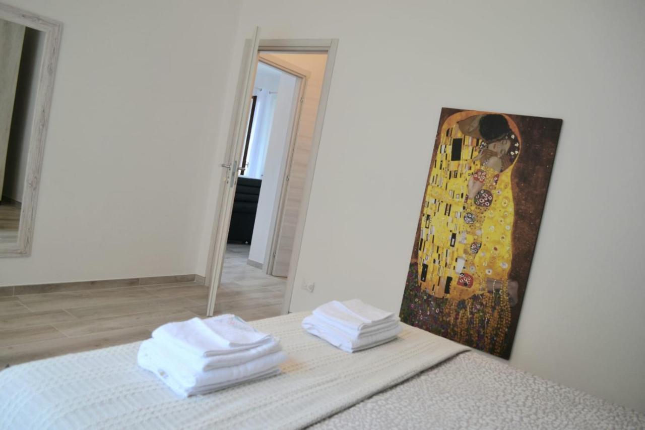 Le Grigne Guesthouse - The Garden Oliveto Lario Ngoại thất bức ảnh