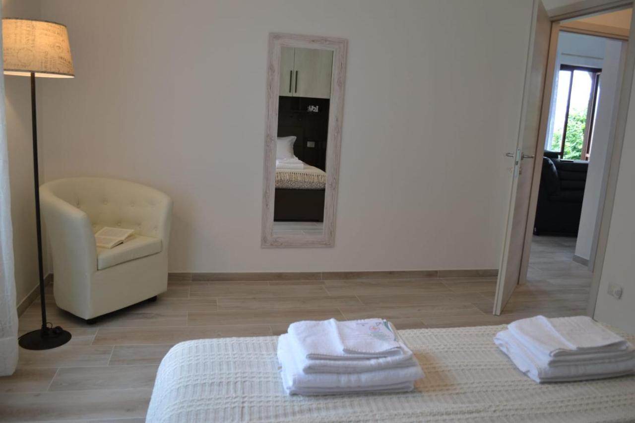 Le Grigne Guesthouse - The Garden Oliveto Lario Ngoại thất bức ảnh