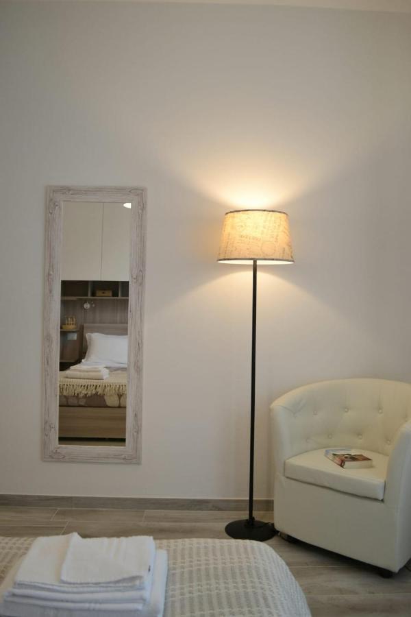 Le Grigne Guesthouse - The Garden Oliveto Lario Ngoại thất bức ảnh